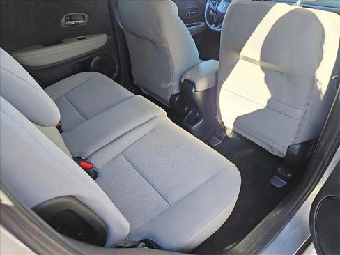 Used 2022 Honda HR-V LX image 18