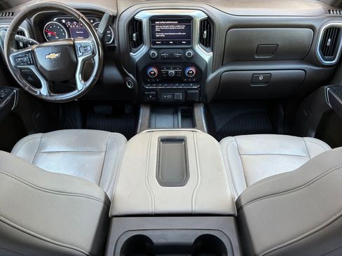 Used 2022 Chevrolet Silverado 1500 LTZ w/ LTZ Premium Package image 10