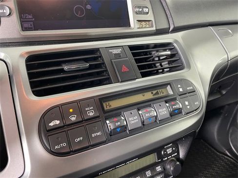 Used 2009 Honda Odyssey Touring image 8