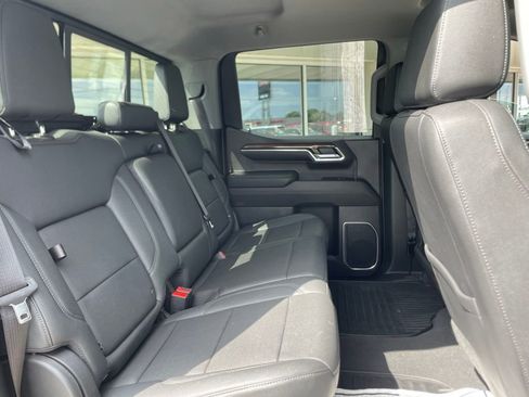 Used 2023 Chevrolet Silverado 1500 LT w/ Leather Package AWD/4WD image 28
