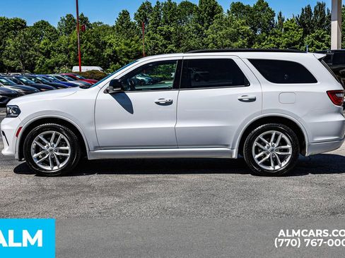Used 2024 Dodge Durango GT RWD image 9