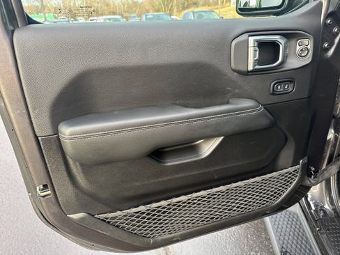 Used 2023 Jeep Wrangler Sahara w/ Cold Weather Group image 5