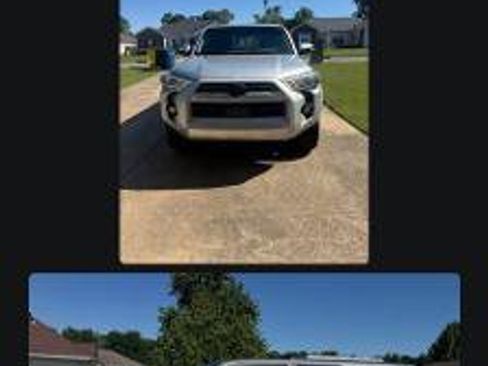 Used 2022 Toyota 4Runner SR5 Premium w/ Moonroof Package AWD/4WD image 2