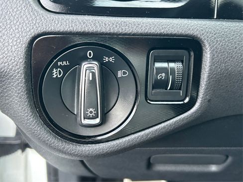 Used 2017 Volkswagen GTI S image 18