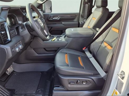 New 2026 GMC Sierra 2500 AT4 image 18
