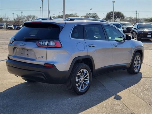 Used 2020 Jeep Cherokee Latitude Plus image 22