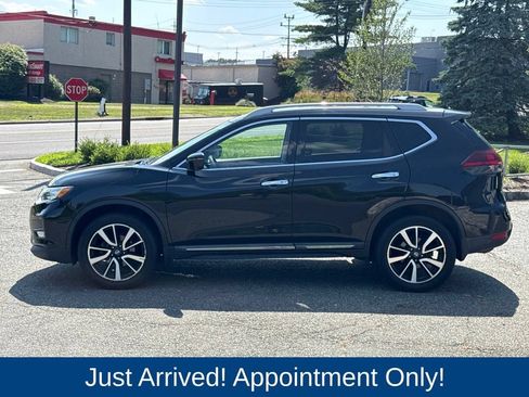 Used 2019 Nissan Rogue SL w/ Premium Package AWD/4WD image 4