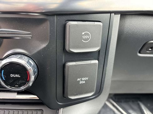 New 2025 Ford F150 Lariat w/ Equipment Group 502A High image 8