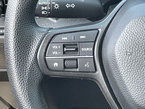 Used 2023 Honda CR-V EX image 12