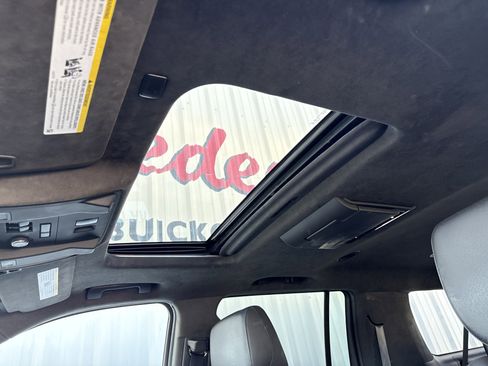 Used 2019 Cadillac Escalade ESV Platinum image 24