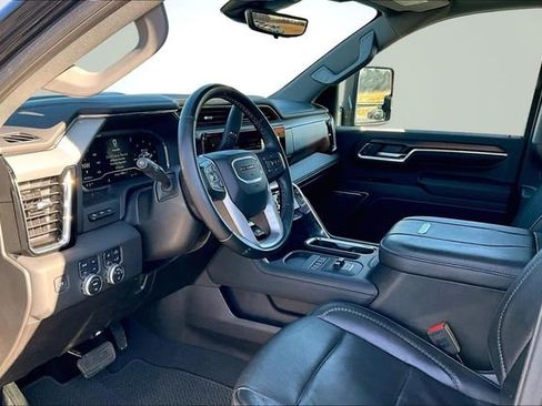 Used 2025 GMC Sierra 3500 Denali w/ Denali Reserve Package image 18