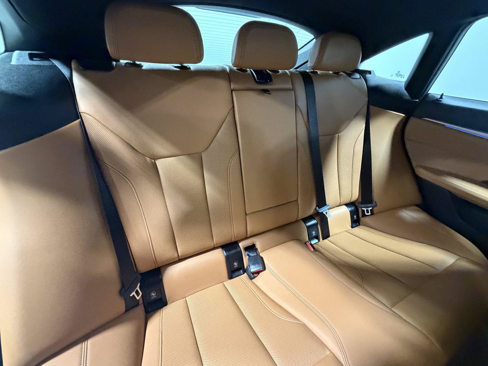Used 2024 BMW i4 xDrive40i w/ Premium Package AWD/4WD image 10