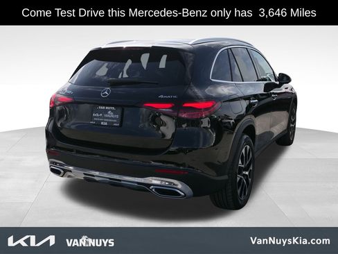 Used 2025 Mercedes-Benz GLC 350e 4MATIC image 3