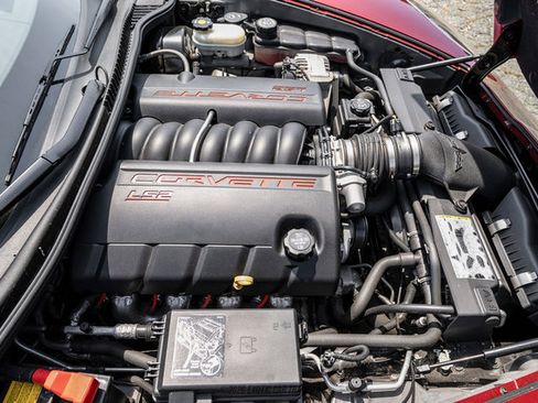 Used 2007 Chevrolet Corvette Coupe w/ Preferred Equipment Group RWD image 28