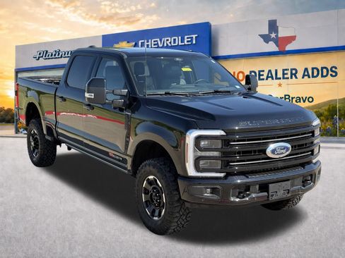 Used 2025 Ford F250 Platinum w/ Tremor Off-Road Package AWD/4WD image 13