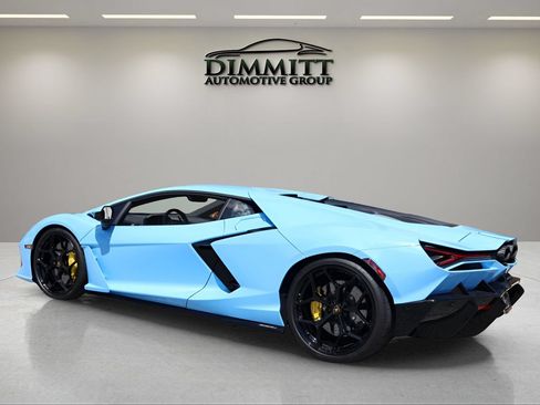 Used 2025 Lamborghini Revuelto AWD/4WD image 3
