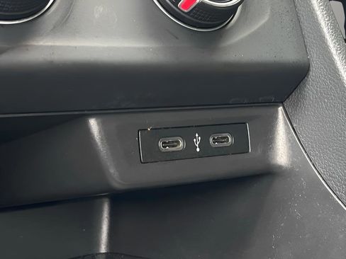 Used 2023 Volkswagen Jetta S image 35