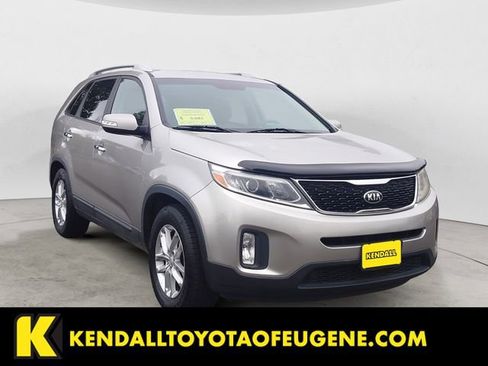 Used 2015 Kia Sorento LX image 7