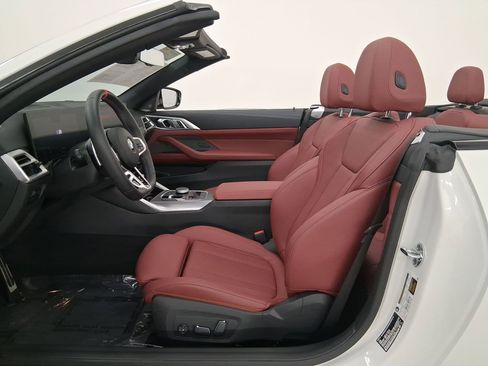 Certified 2025 BMW M440i Convertible w/ Premium Package image 5