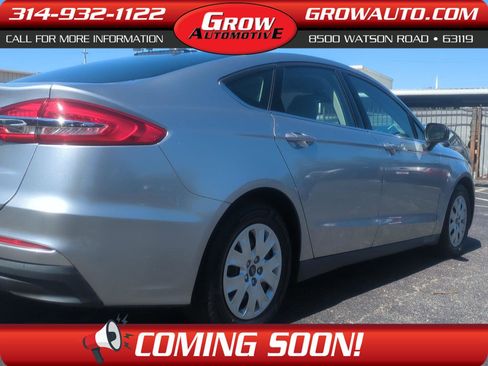 Used 2020 Ford Fusion S image 3
