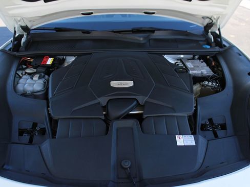 Used 2019 Porsche Cayenne image 47