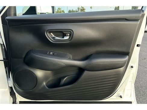 Certified 2023 Honda HR-V LX image 21