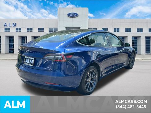 Used 2020 Tesla Model 3 Standard Range Plus RWD image 5
