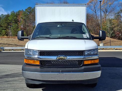New 2024 Chevrolet Express 3500 w/ Power Convenience Package image 30