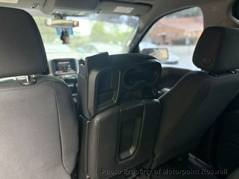 Used 2020 Chevrolet Silverado 1500 Custom w/ Custom Value Package AWD/4WD image 26