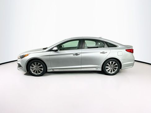 Used 2017 Hyundai Sonata Sport w/ Value Edition Package 02 FWD image 4