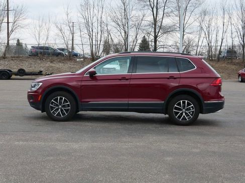 Used 2021 Volkswagen Tiguan SE image 4