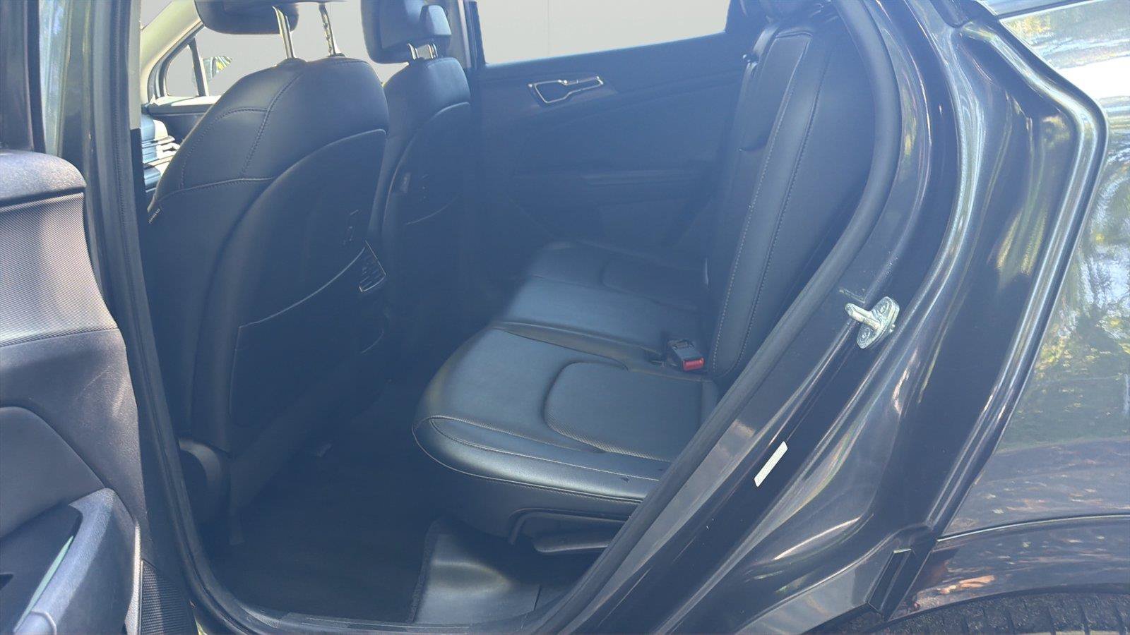 Used 2023 Kia Sportage SX FWD image 11