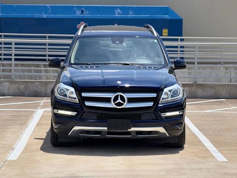 Used 2014 Mercedes-Benz GL 450 4MATIC image 2