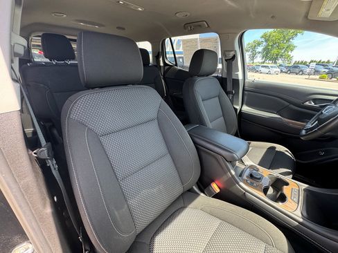 Used 2023 GMC Acadia SLE w/ Driver Convenience Package FWD image 12
