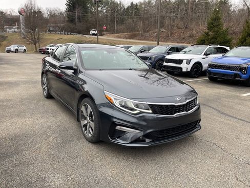 Used 2020 Kia Optima S image 1