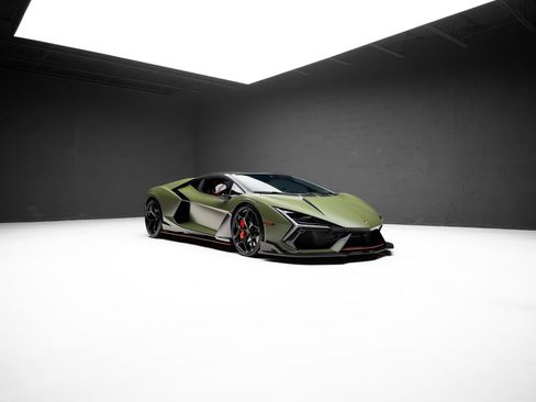 Used 2024 Lamborghini Revuelto AWD/4WD image 87