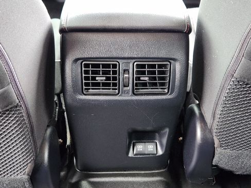 Used 2022 Toyota 4Runner TRD Off-Road AWD/4WD image 30
