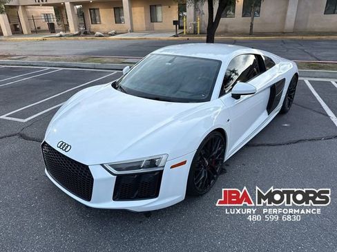 Used 2018 Audi R8 V10 w/ Carbon Exterior Package image 12