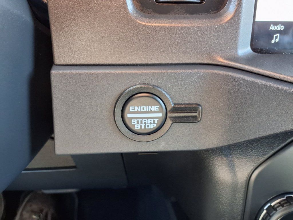 Used 2025 Ford Bronco Big Bend AWD/4WD image 14
