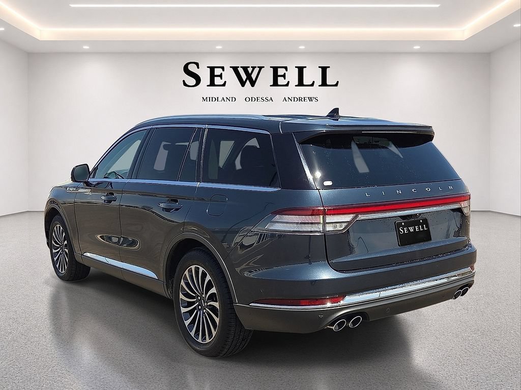 Used 2023 Lincoln Aviator Reserve w/ Equipment Group 201A AWD/4WD image 3