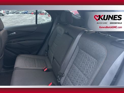 Used 2024 Chevrolet Equinox LT image 38