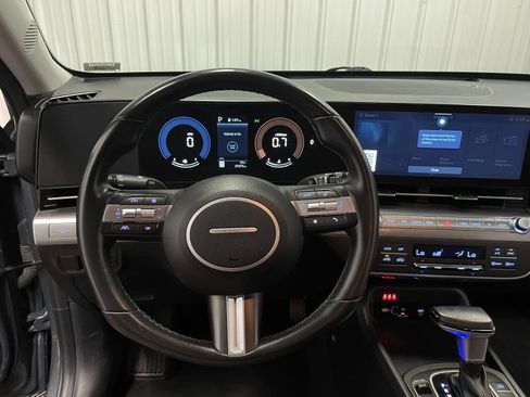 Used 2025 Hyundai Kona SEL AWD/4WD image 18