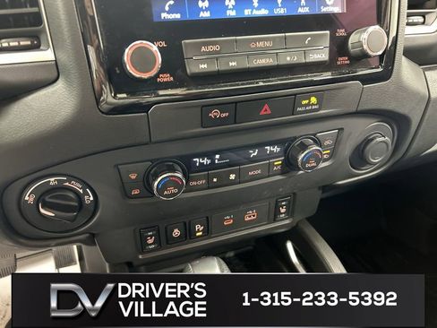 Used 2024 Nissan Frontier SV w/ SV Convenience Package AWD/4WD image 16