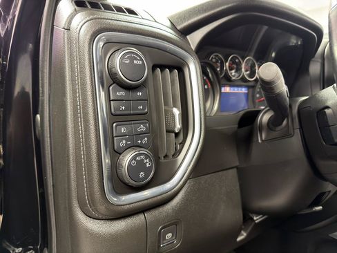 Used 2021 Chevrolet Silverado 1500 RST AWD/4WD image 16
