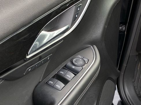 Used 2024 Buick Envision Preferred image 11