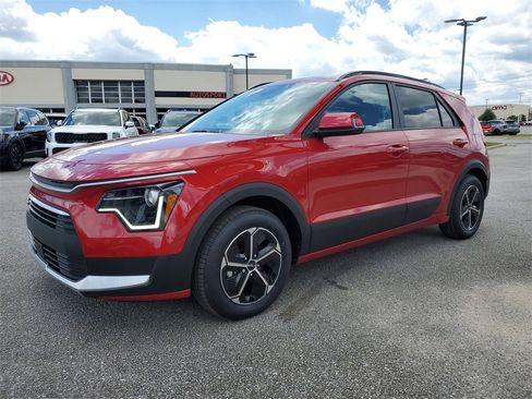 New 2025 Kia Niro EX image 2