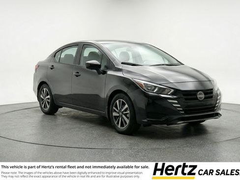 Used 2025 Nissan Versa SV image 1