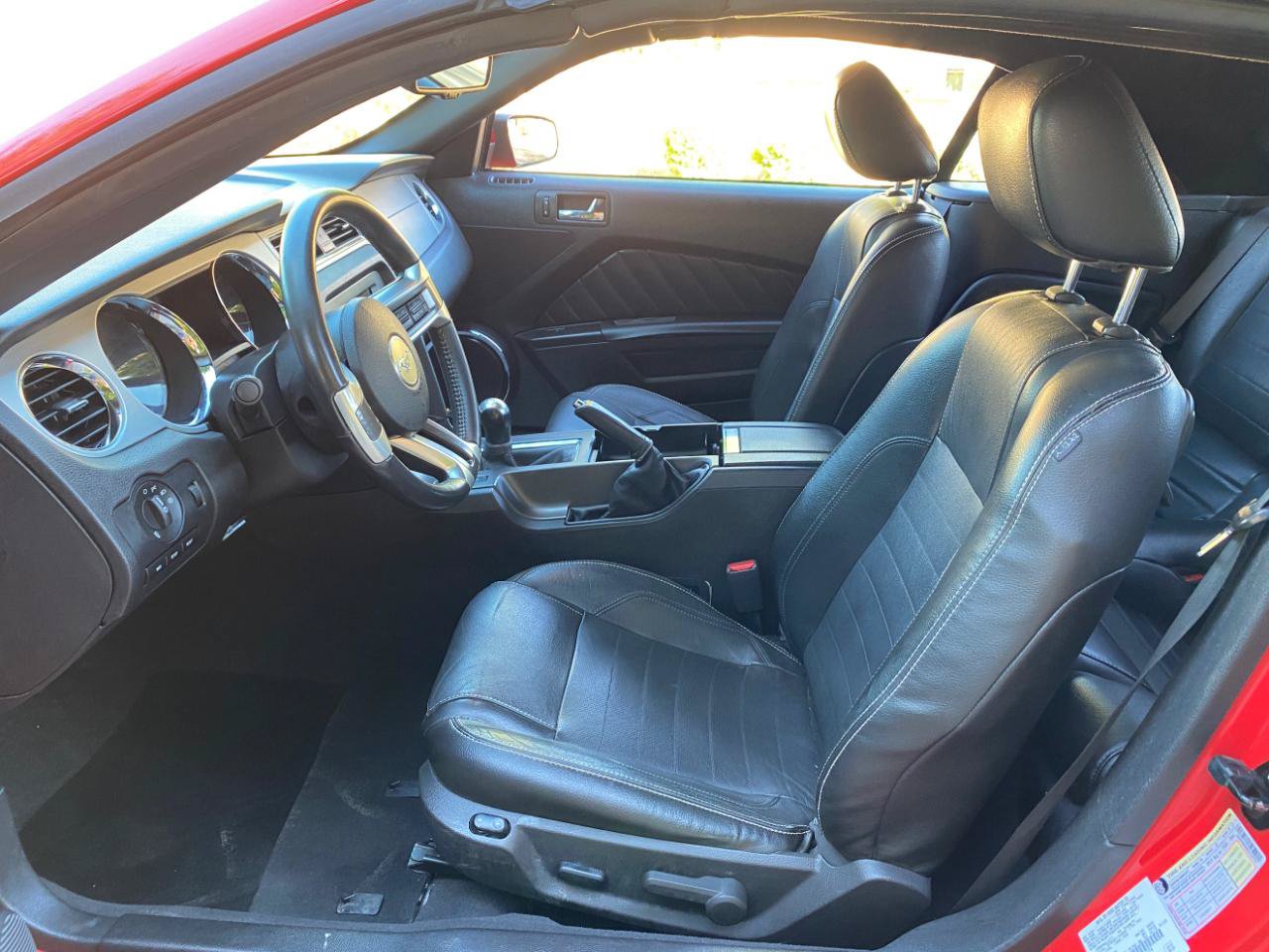 Used 2010 Ford Mustang GT RWD image 37
