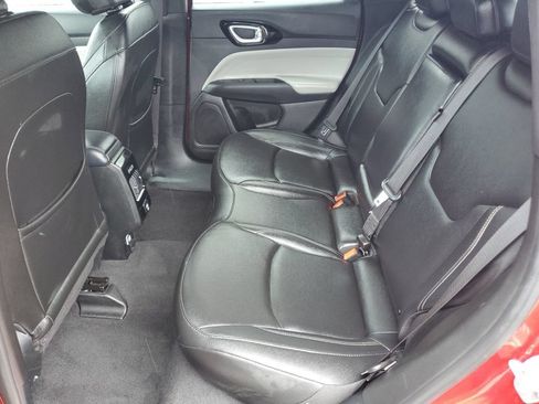 Used 2025 Jeep Compass Limited AWD/4WD image 23