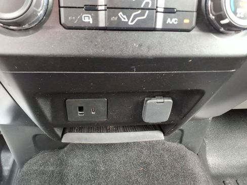 Used 2021 Ford F250 XLT AWD/4WD image 25